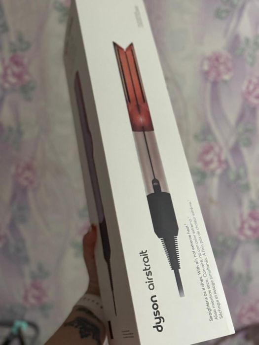 Фен Dyson airstrait