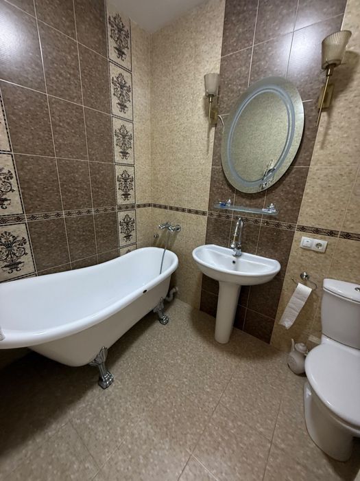 Продам 4х комнатную квартиру