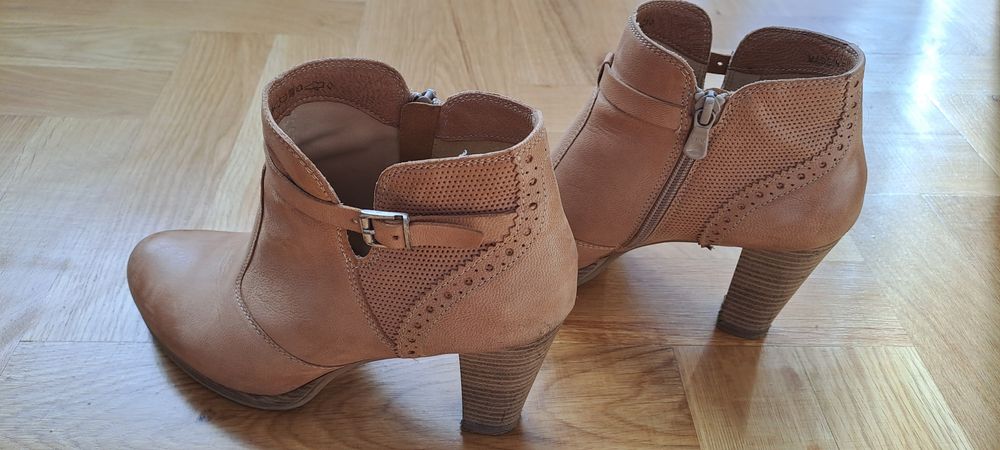 Дамски боти Anna Field