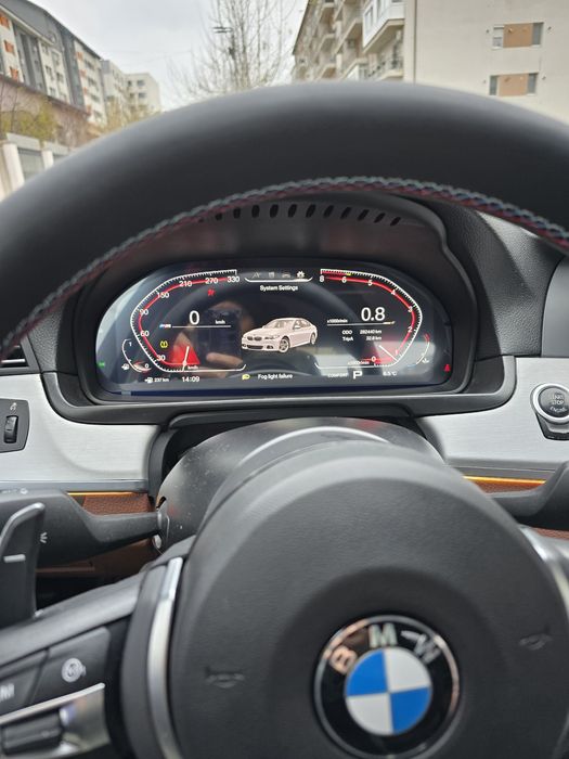 Bord digital pentru BMW
