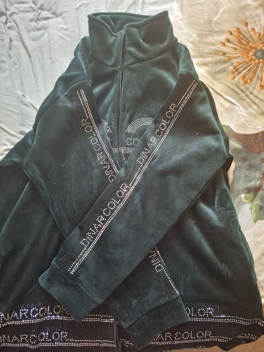 Продам костюм женский двойка