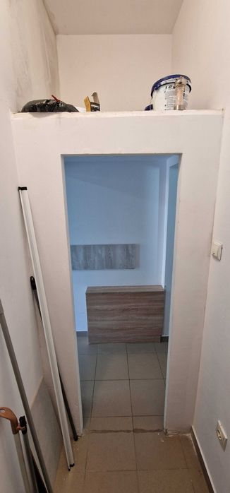 Търговско помещение под наем – 30 кв.м, ул. Славянска