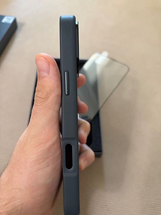 Husă Smart cu Display E-Ink Zeno Creative Case pentru iPhone 16 Pro Max - Negru