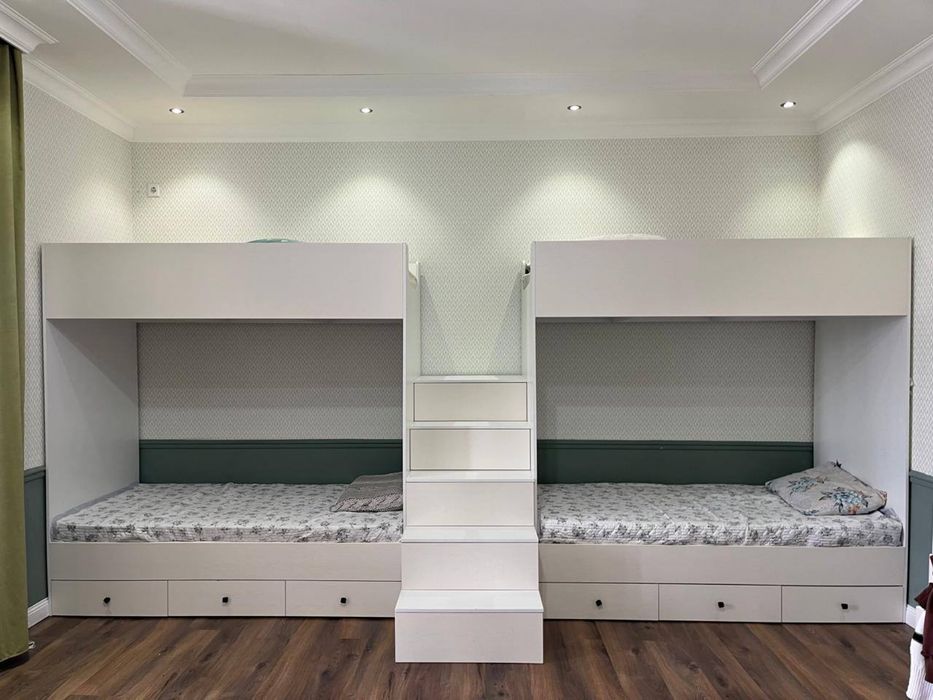 Продам кровати с матрасами