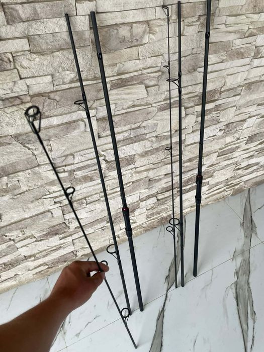 Vand lansete daiwa black widow