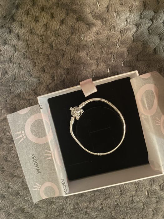 Гривна пандора нова със сертификат 18 размер