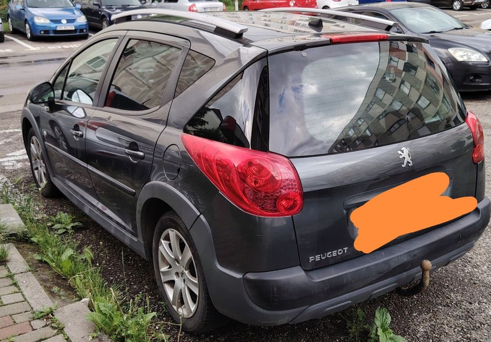 PEUGEOT 207