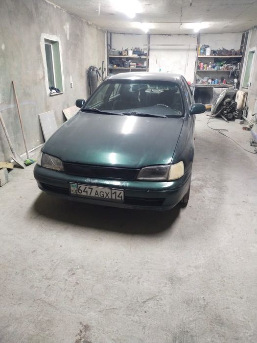 Продам карина е  1.6