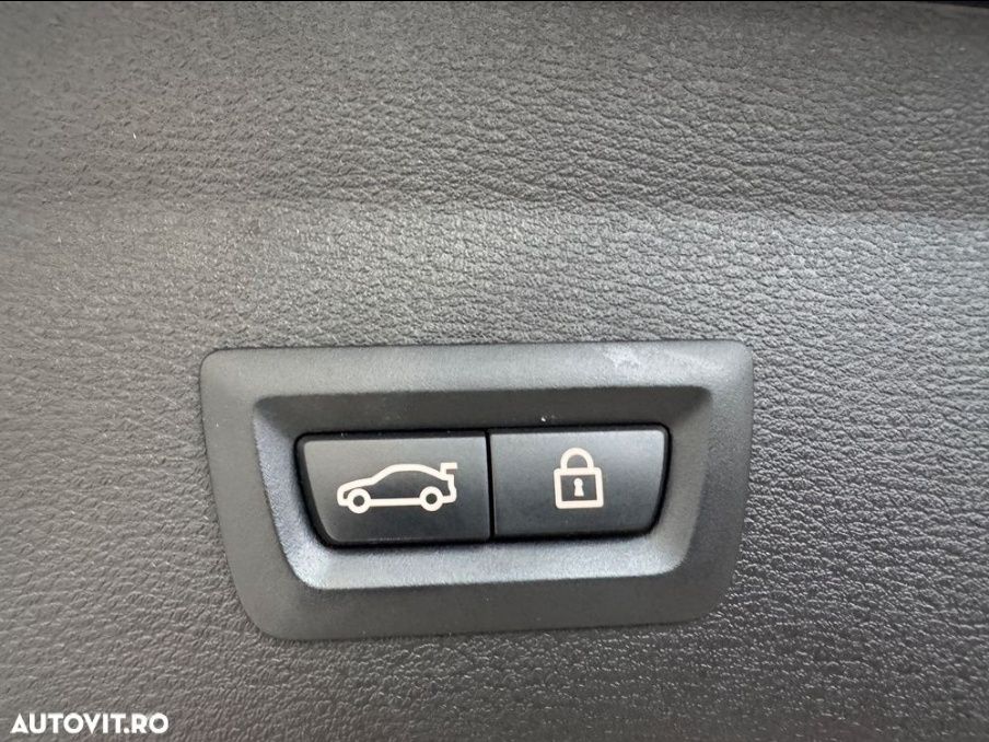 BMW X1 ,190 CP Heads-up