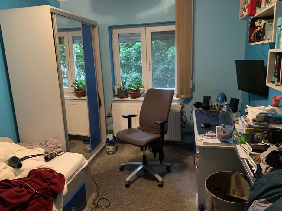 Vand apartament 4 camere