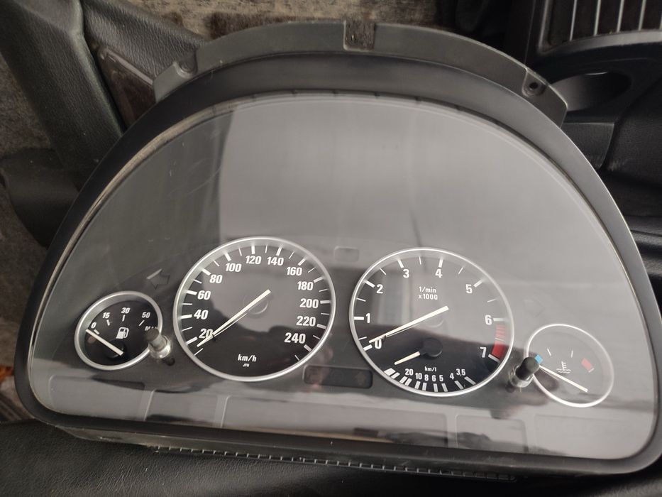 Щиток приборов на БМВ Е39 BMW E39
