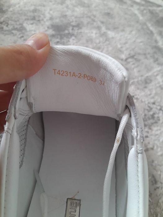 Продам женские кросс
