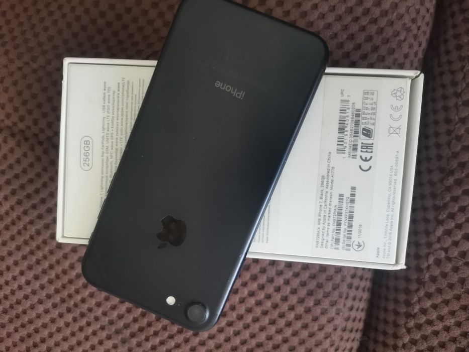 iphone 7/256 gb .