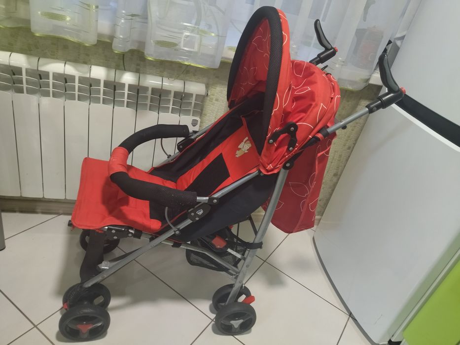 Коляска прогулочная-трость