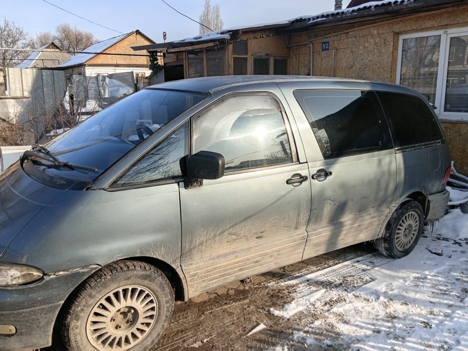 Тоета истима миневен