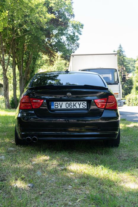 Vand BMW seria 3 E90 320d *trapa* 2011