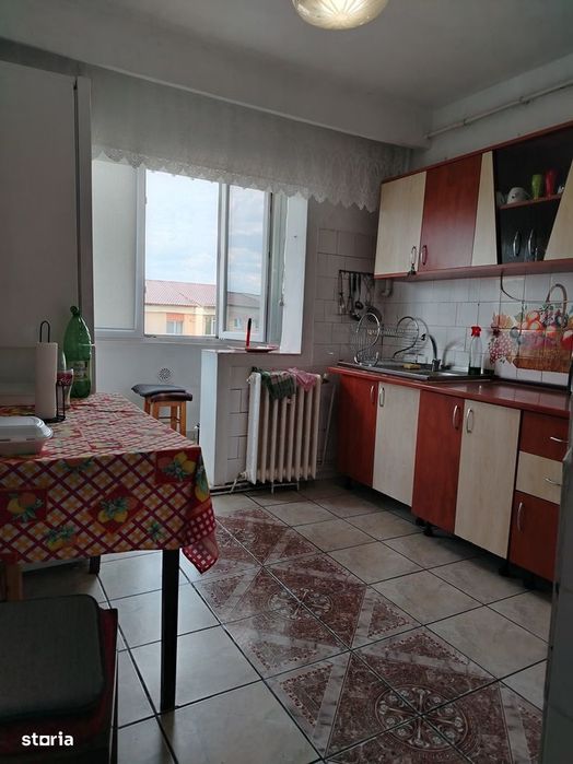 cv 186 Oituz, apartament 2 camere decomandat — fotografia 1