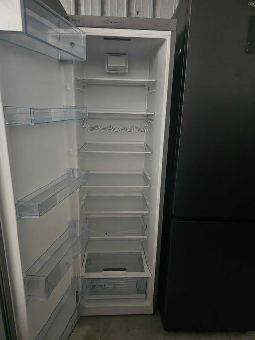 Bosch Serie 4 KSV36VLDP fridge Freestanding 346 L D Stainless steel [Energy Class D]