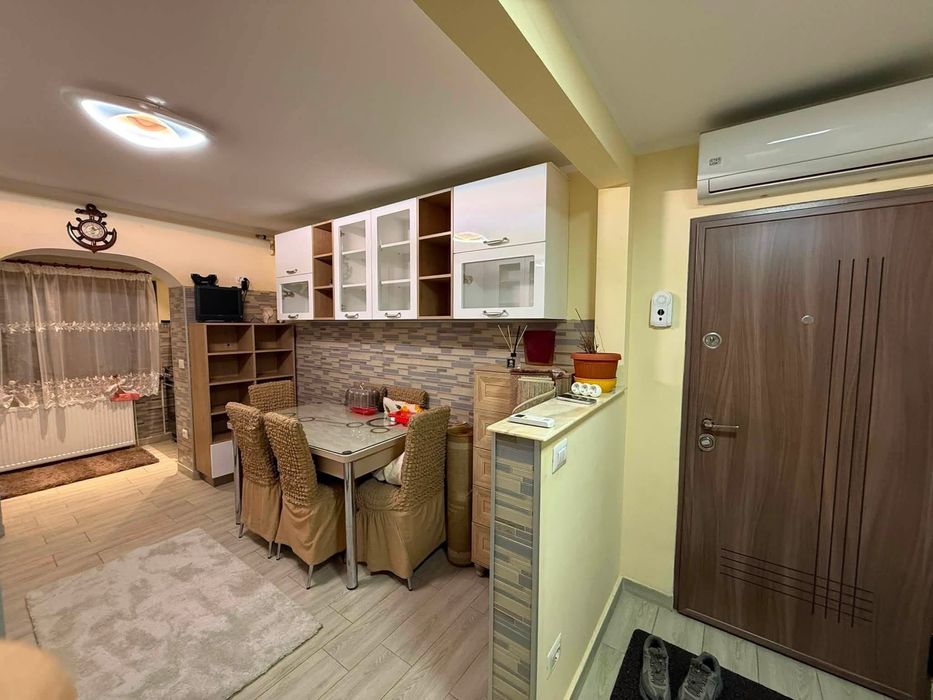 Inchiriez apartament 2 camere zona Lipovei - direct de la proprietar