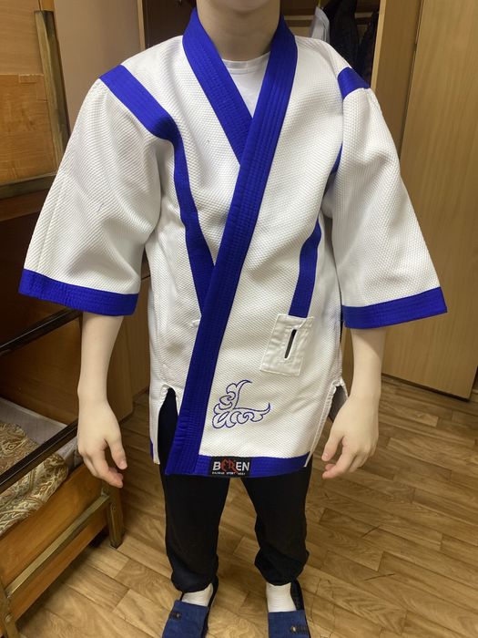 продаются кимано размер 160