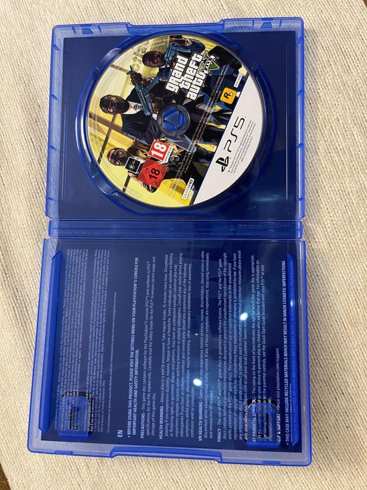 Продам диски игровые для PsP 5