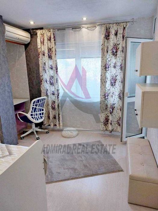 Дава се под наем Тристаен апартамент в Варна, Автогара - 80 кв.м за 562 € - Снимка #3