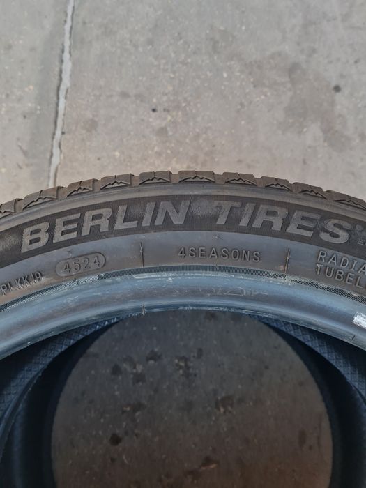 Всесезонни гуми 2 броя BERLIN AllSeason2 235 45 R19 дот 4524