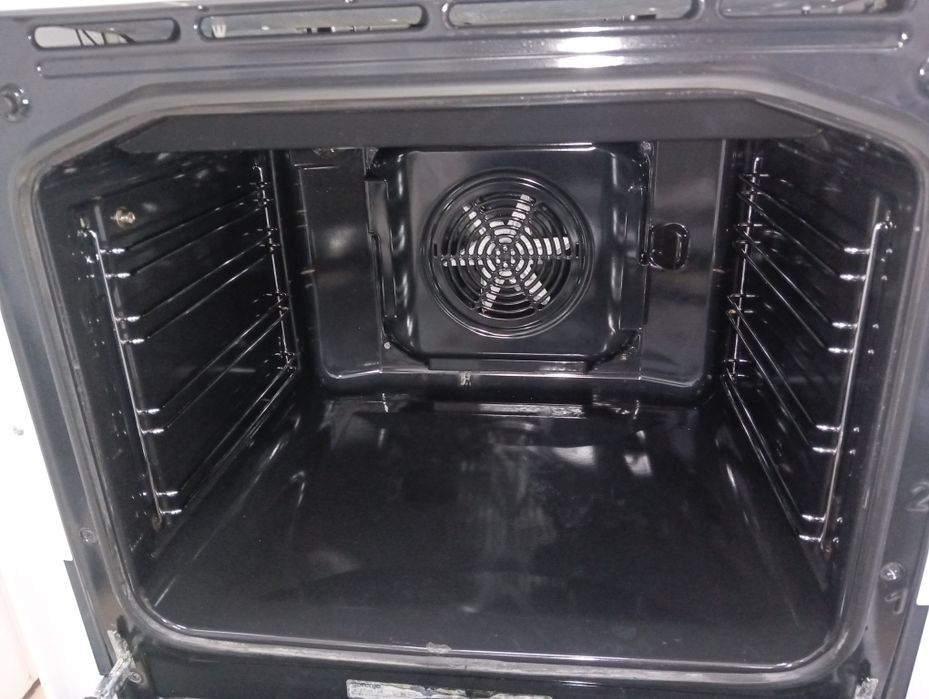 Свободно стояща печка скерамичен плот Gorenje с 2 години гаранция!