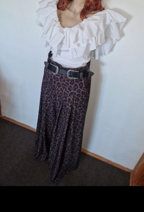 Body si pantaloni L ( 40)