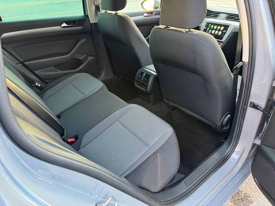 VOLKSWAGEN Passat 2023 — imagine 5