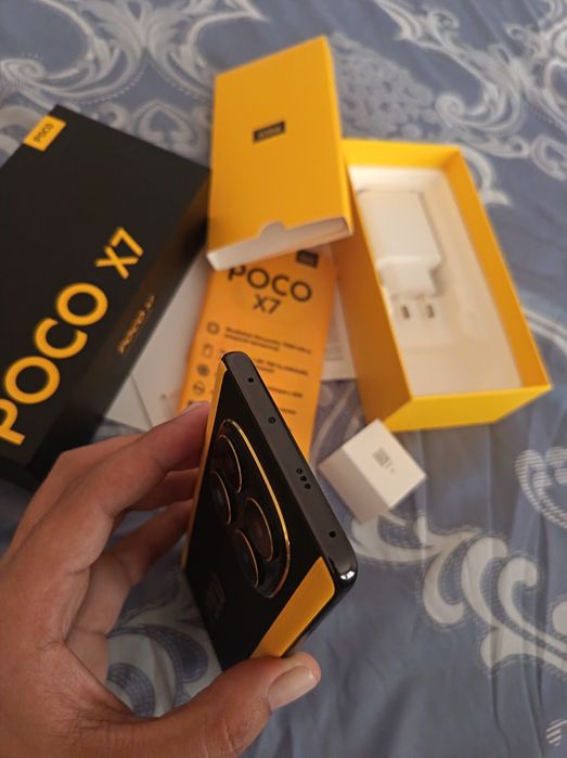Poco X7 5G 8/256 в идеале с коробкой и документами