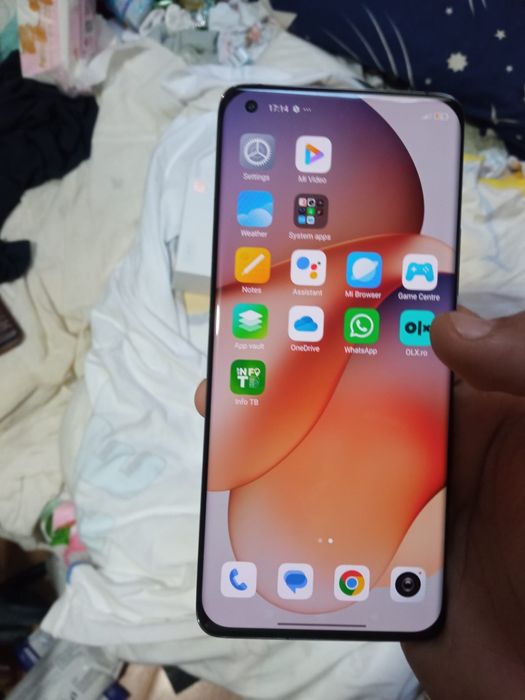 Xiaomi 11 , 256/8 GB , 500 doar in Bucuresti
