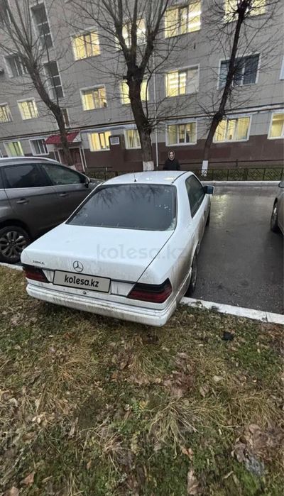 Продам мерседес С124