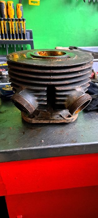 Цилиндър на панония 250  1954 -1975