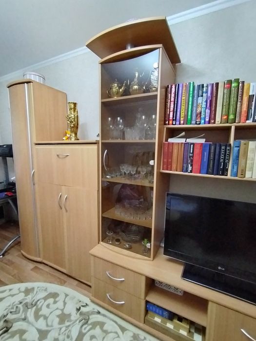 Стенка в гостиную