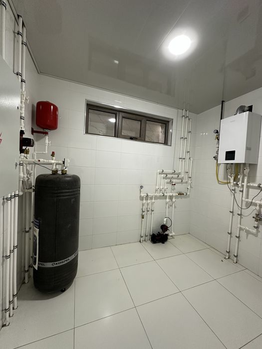 Уй сотилади Исломобода