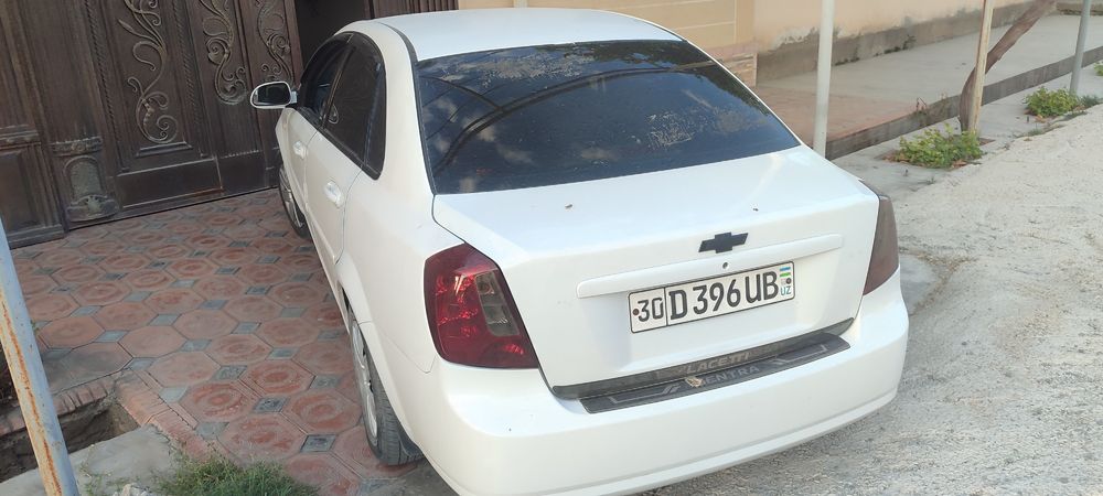 Лассети 1.8 2009