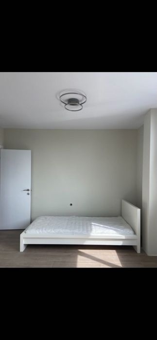 Продавам единично легло  90/200 от ikea