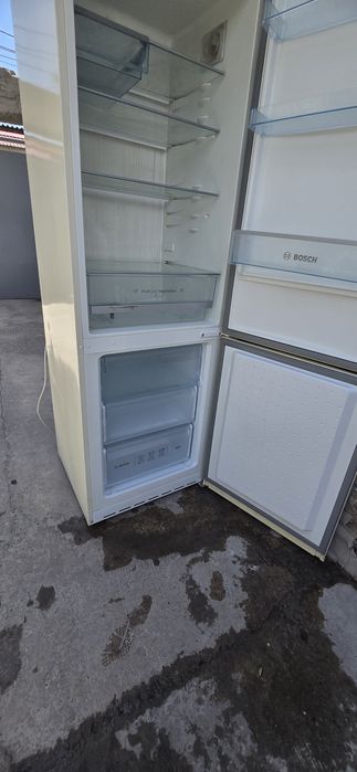Холодильник в отличном рабочем состоянии