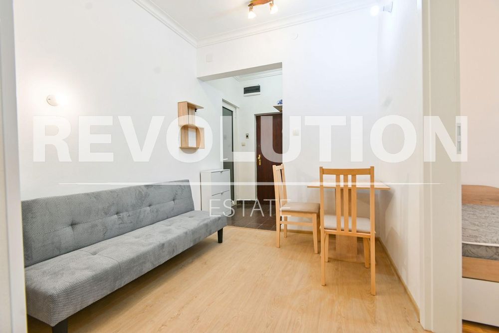 Тристаен апартамент в ж.к. Медицинска академия.