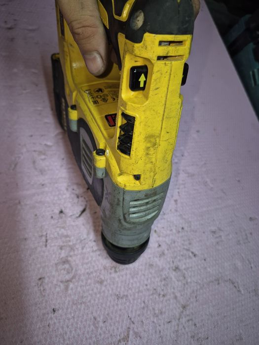 Rotopercutor DEWALT  DCH 273 18V