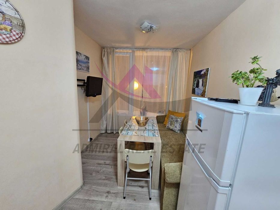 Дава се под наем Тристаен апартамент в Варна, Гръцка махала - 65 кв.м за 648.21 € - Снимка #3