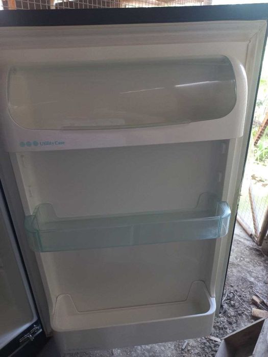 ПРОДАМ СРОЧНО холодильник