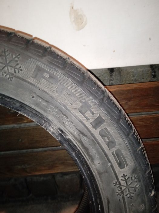 Гуми зимни 205/55/16