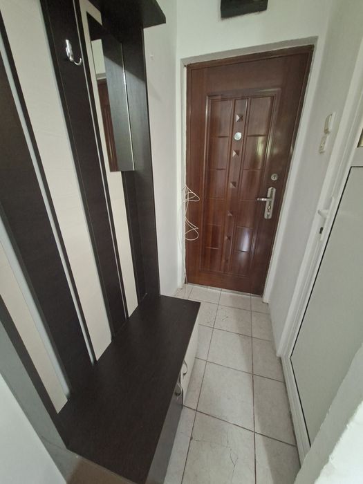 Garsoniera Etaj 1 Podu Ros Cantemir cu Baie!