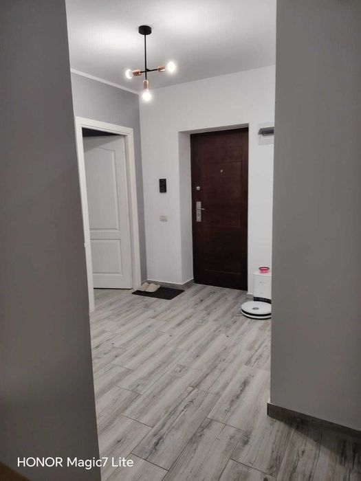 Apartament cu o cameră, spațios și modern, complet mobilat – Cartierul Tei, Piatra Neamț