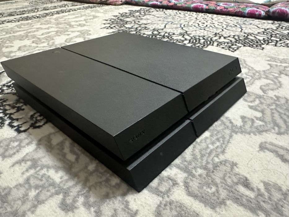 Ps4 Fat/500gb+3 ta pult.
