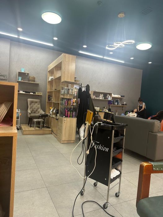 Продам мебель и зеркала