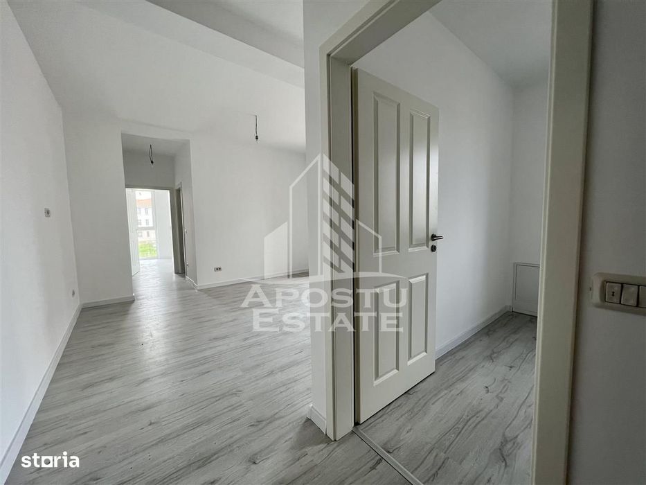 Apartament cu 2 camere, bucatarie inchisa in Giroc la asfalt — fotografia 1