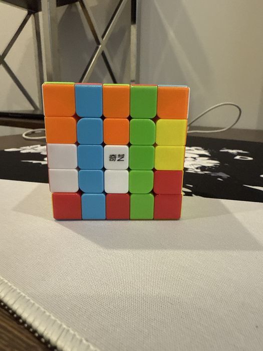 Кубик рубик 5x5 ………